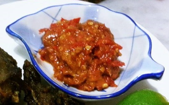 sambal iga penyet